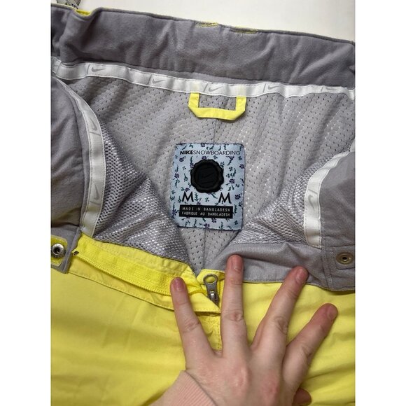 Nike‎ Snowboarding (medium) Yellow Snow Pants - Picture 7 of 7